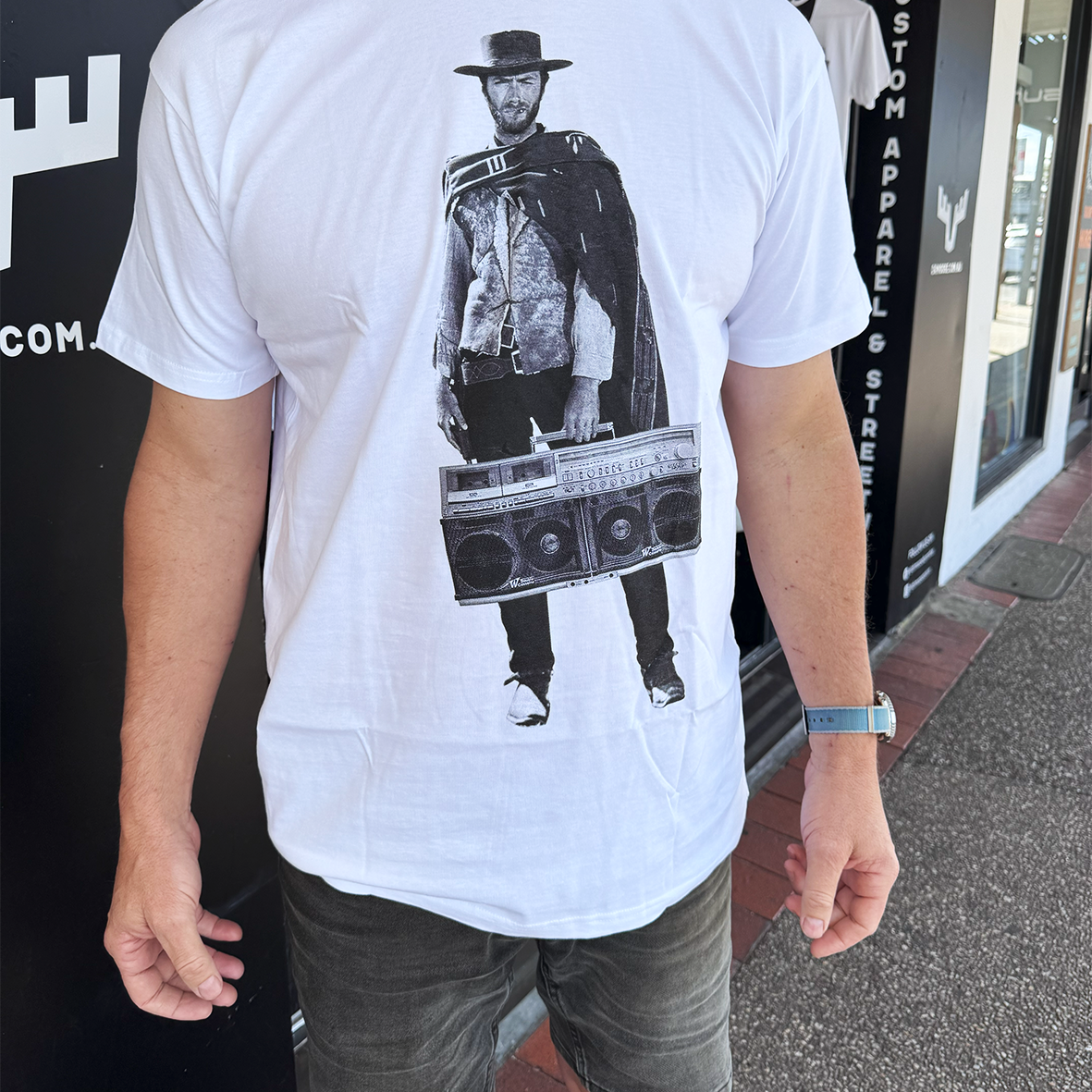 Dr.Moose T-Shirt Clint Boom Box T-Shirt