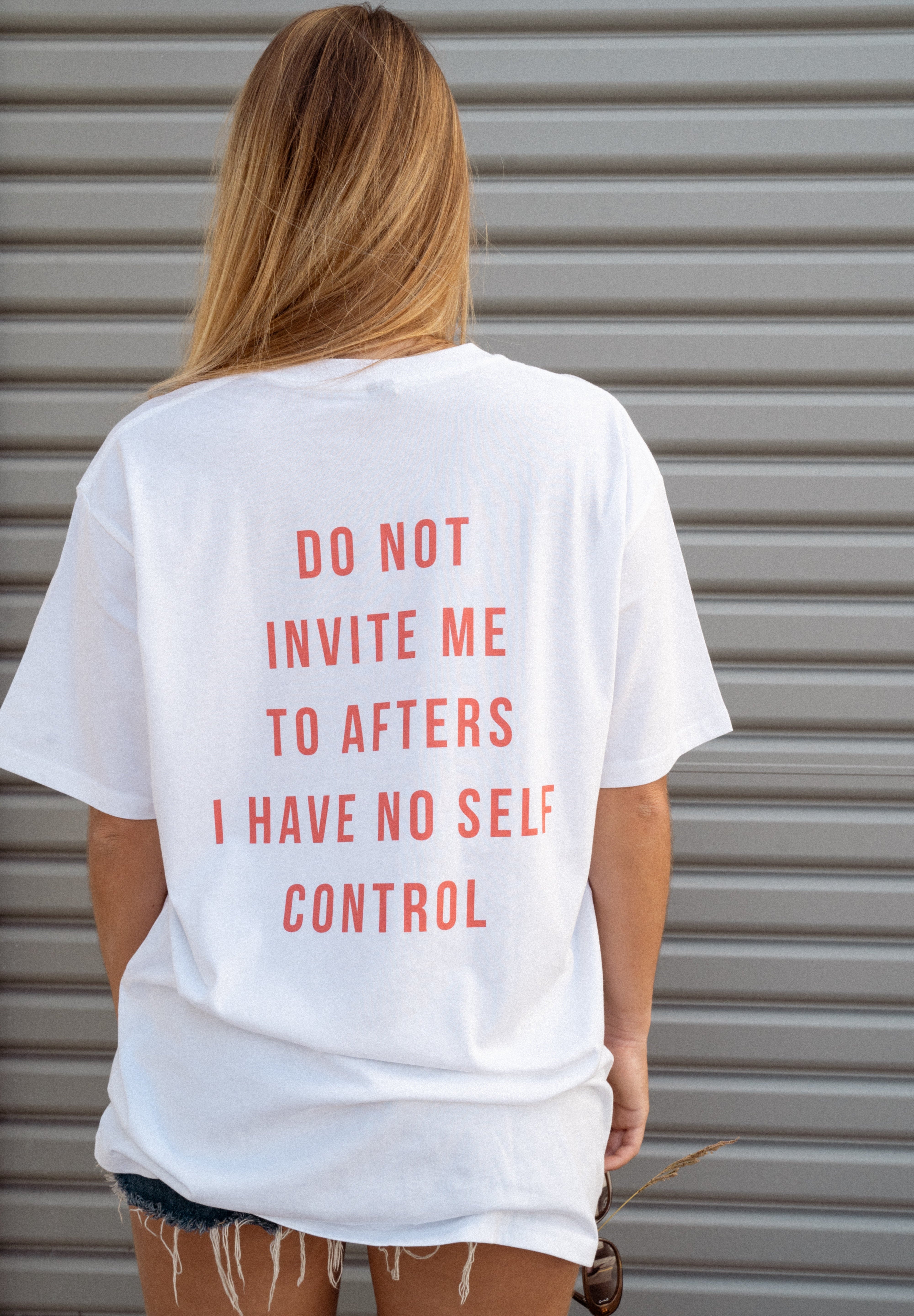 Dr.Moose T-Shirts White No Self Control Funny T-Shirt