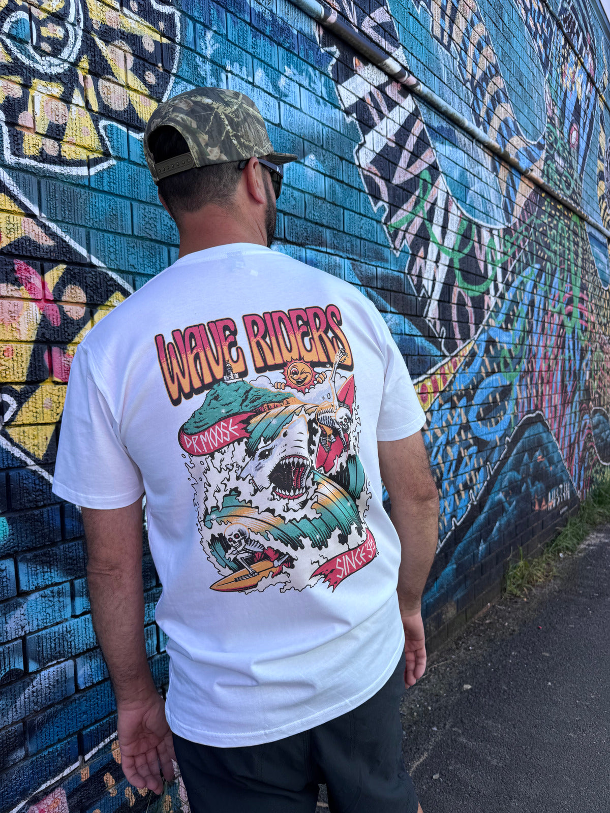 Dr.Moose T-Shirt Wave Riders T-Shirt