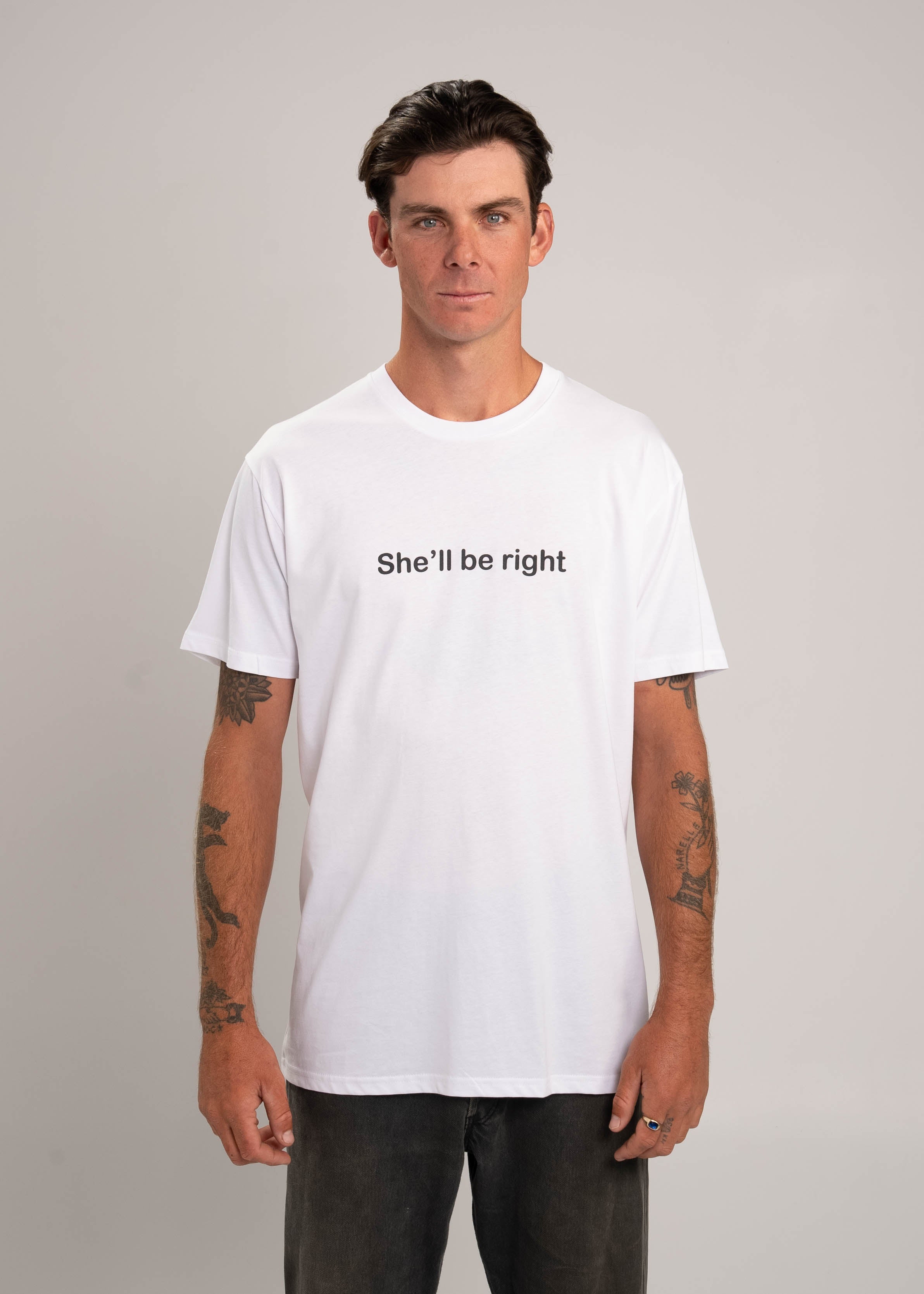 Dr.Moose Byron Bay She'll Be RIght Funny Aussie t-Shirt